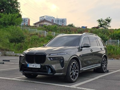 BMW X7 - 1