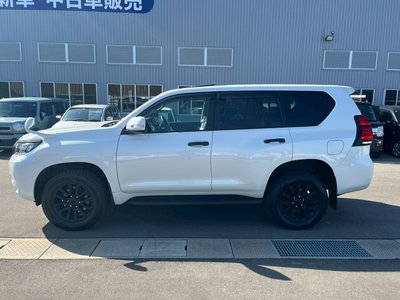 TOYOTA LAND CRUISER PRADO - 9