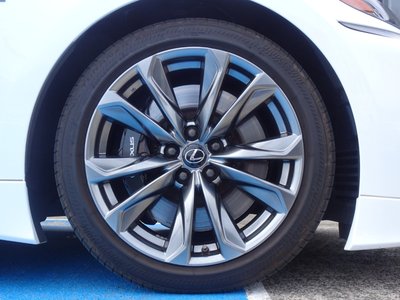 2019 Lexus LS — миниатюра 42