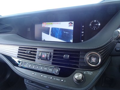 2019 Lexus LS — миниатюра 64