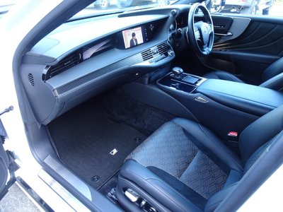 2019 Lexus LS — миниатюра 116