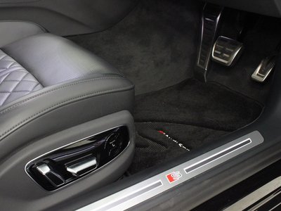 صورة مصغرة 73 لـ 2020 AUDI S8