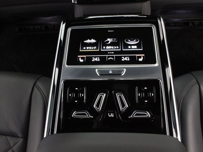 صورة مصغرة 77 لـ 2020 AUDI S8