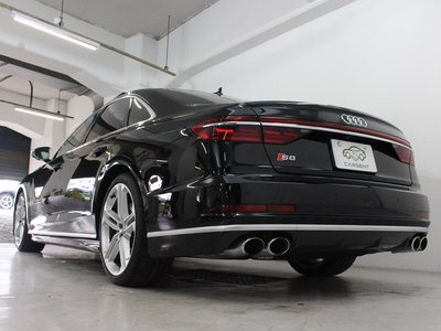صورة مصغرة 28 لـ 2020 AUDI S8