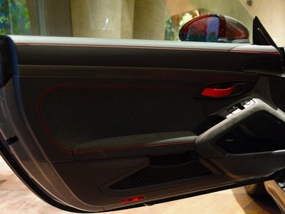 2025 Porsche 718 SPYDER 缩略图 21