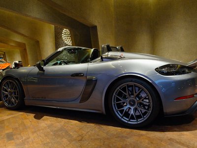 صورة 6 لـ 2025 Porsche 718 SPYDER