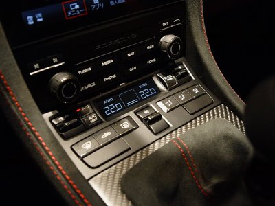 2025 Porsche 718 SPYDER 缩略图 17