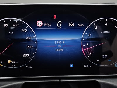 2025 Mercedes-BENZ CLE — миниатюра 11
