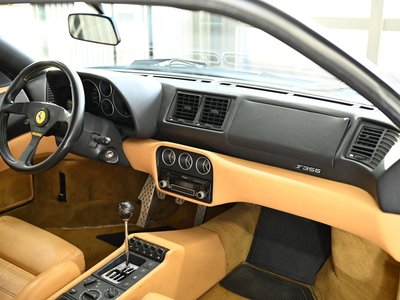 صورة مصغرة 58 لـ 1998 Ferrari F355