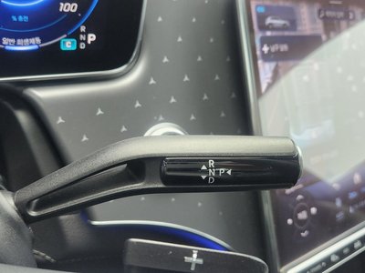 MERCEDES-BENZ EQE SUV - 9