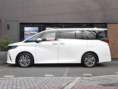 2026 Toyota ALPHARD — фото 5