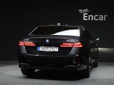 BMW 5 SERIES - 4