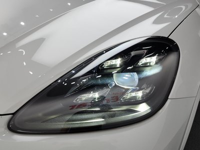 PORSCHE CAYENNE - 9