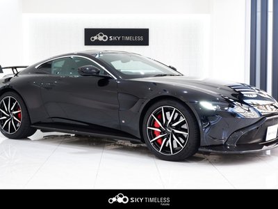 ASTON MARTIN VANTAGE - 1