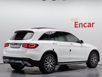 MERCEDES-BENZ GLC - 4