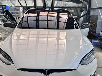 TESLA MODEL X - 2