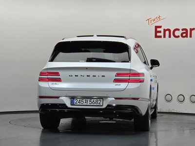 صورة 3 لـ 2021 Genesis GV80