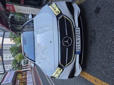 2025 Mercedes-BENZ E-CLASS 照片 2