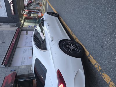 2025 Mercedes-BENZ E-CLASS 照片 3