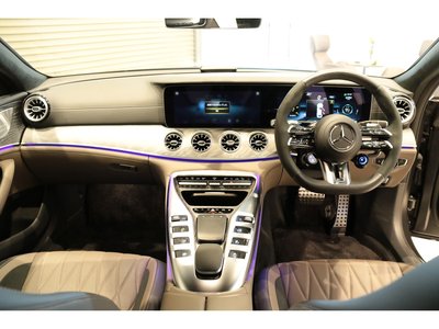 صورة 3 لـ 2023 Mercedes-BENZ GT AMG