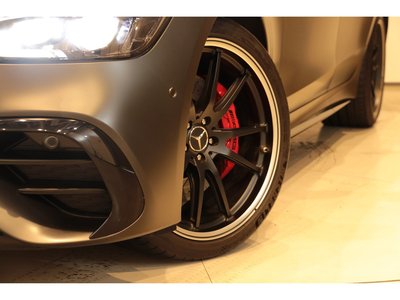صورة 4 لـ 2023 Mercedes-BENZ GT AMG