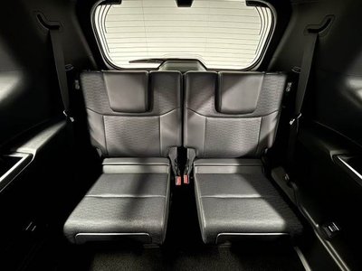 TOYOTA LAND CRUISER 250 - 7