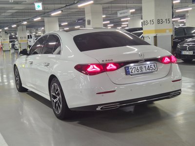 MERCEDES-BENZ E-CLASS - 7
