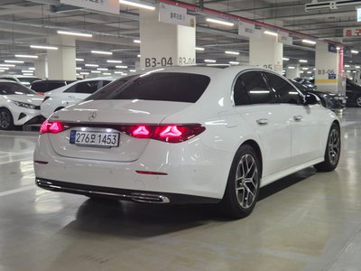 MERCEDES-BENZ E-CLASS - 3