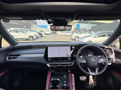 2024 Lexus RX photo 9