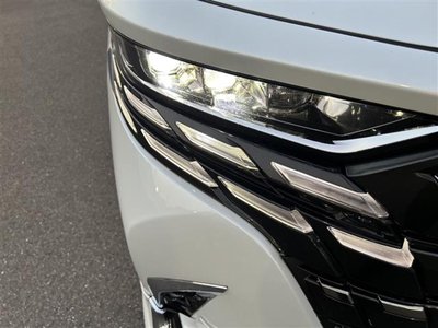 2025 Toyota ALPHARD — миниатюра 36