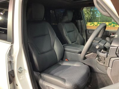 TOYOTA LAND CRUISER 250 - 8