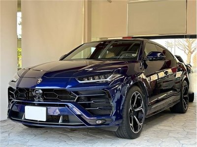 LAMBORGHINI URUS - 1