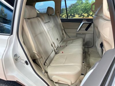 TOYOTA LAND CRUISER PRADO - 10