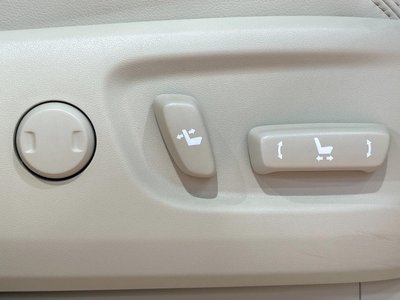 TOYOTA LAND CRUISER PRADO - 8
