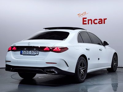 MERCEDES-BENZ E-CLASS - 3