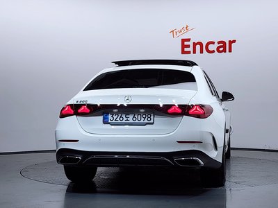 MERCEDES-BENZ E-CLASS - 4