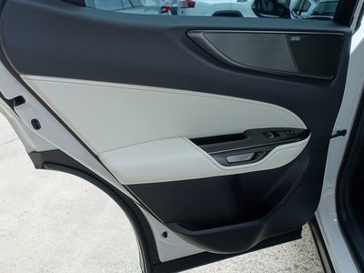 صورة مصغرة 41 لـ 2023 Lexus NX