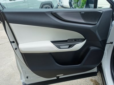 صورة مصغرة 40 لـ 2023 Lexus NX