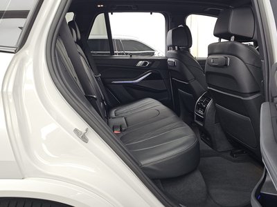 2025 BMW X5 thumbnail 18