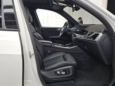 2025 BMW X5 thumbnail 17
