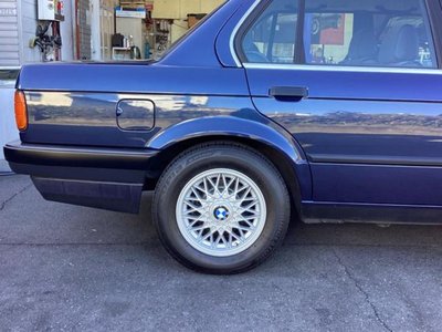 صورة مصغرة 33 لـ 1989 BMW 3 SERIES