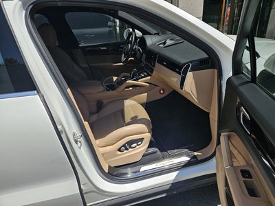 PORSCHE CAYENNE - 3
