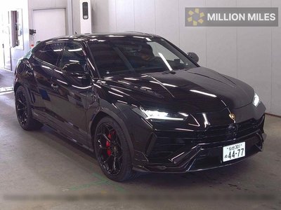 LAMBORGHINI URUS - 1