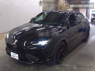 LAMBORGHINI URUS - 4