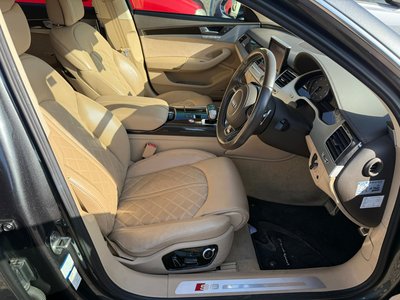 AUDI S8 - 7