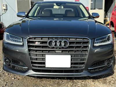 AUDI S8 - 2