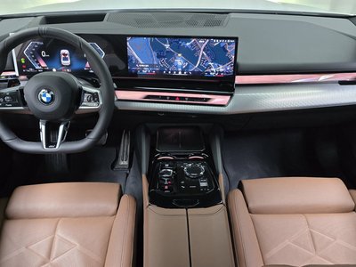 2025 BMW 5 SERIES photo 5