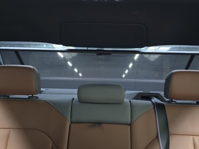 2025 BMW 5 SERIES — миниатюра 33