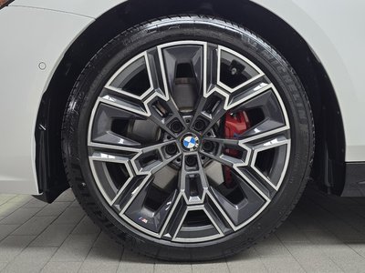 2025 BMW 5 SERIES photo 6