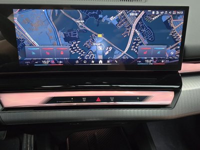 2025 BMW 5 SERIES — миниатюра 19